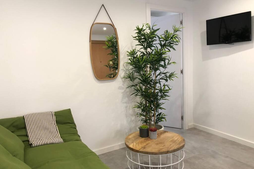 M3 Terrace. Cool 15 Min Center By Metro *
