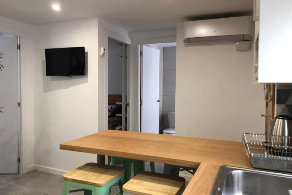 Apartamento M3 Terrace. Cool 15 Min Center By Metro Esplugues de Llobregat